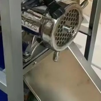 220V業務用骨粉砕機、電動ミートグラインダー、鶏頭ミンサー - Bone Crusher Machine Commercial のレビューと価格