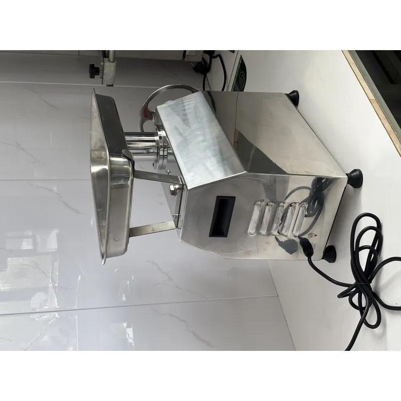850W業務用電動ミートグラインダー 120kg/h ステン - Electric Meat Mincer 850W のレビューと価格